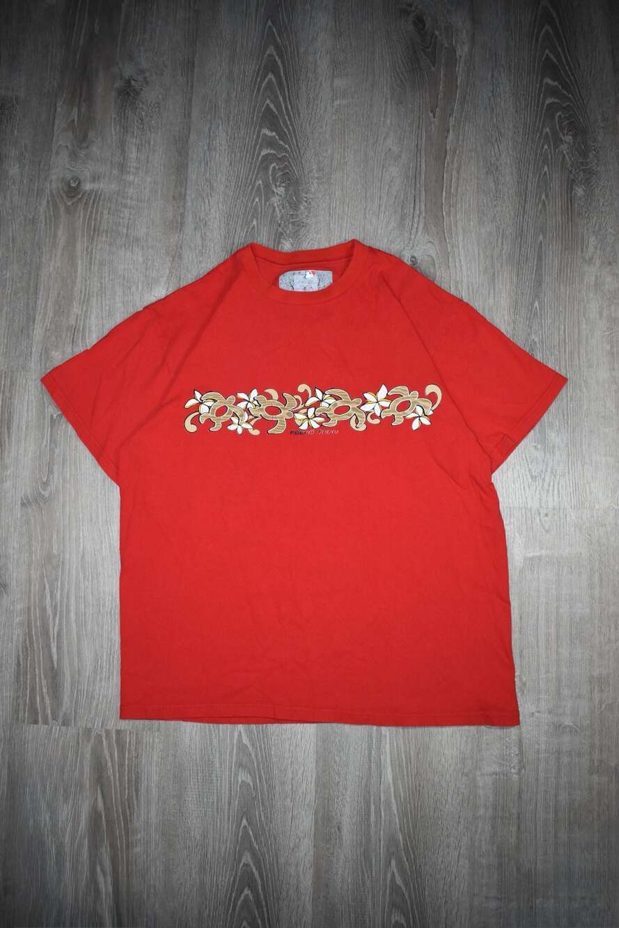 Hawaii-Honu Red Sea Turtle and Plumeria Graphic T-Shirt Size L